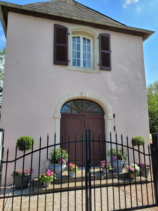 Marien Turm Villa Saarlouis Buitenkant foto